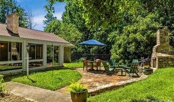 13 Ashley Rd, Asheville, NC 28805