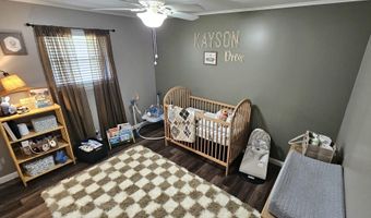 730 E 17th Street Pl, Baxter Springs, KS 66713