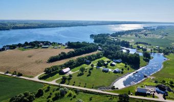48103 Grace Ln, Big Stone City, SD 57216