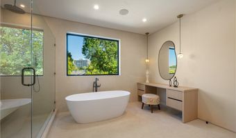 16728 Morrison St, Encino, CA 91436