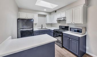102 W HOLLY Ln, Avondale, AZ 85323