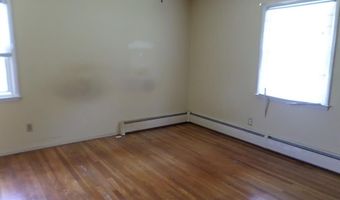 7 Craigmore Rd, Bloomfield, CT 06002