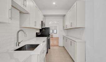 137 Englewood Ave 5, Boston, MA 02135