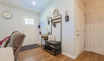 20129 Loop Rd, Batesville, IN 47006