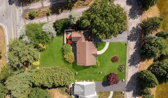 1 Mallard Cove Way, Barrington, RI 02806