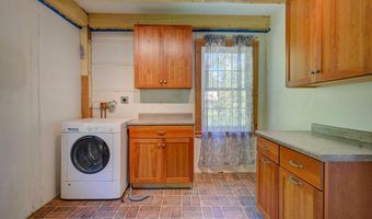 2 Hill Rd, Chatham, NH 03813
