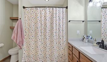 511 S Beach Dr, Altoona, WI 54720