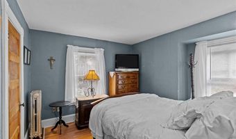 161 Ocean Ave, Cranston, RI 02905