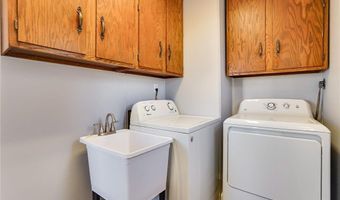 409 W Adams St, Arlington, MN 55307