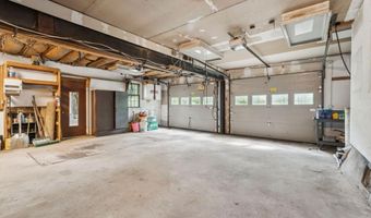 209 Mallego Rd, Barrington, NH 03825