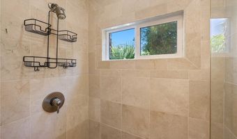 210 N Stage Coach Ln, Fallbrook, CA 92028