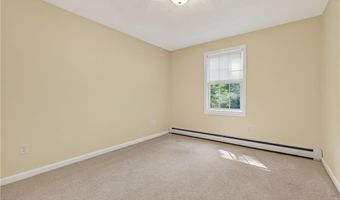 11 Soneric Ln, Richmond, RI 02812