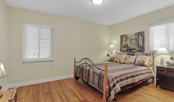 1205 Kenwick Rd, Columbus, OH 43209