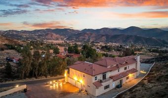 9455 Hierba Rd, Agua Dulce, CA 91390