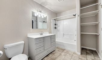325 MATOT St B, Brookings, OR 97415