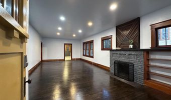 616 N 4th St, Arkansas City, KS 67005