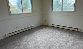1025 Aspen Dr, Cody, WY 82414