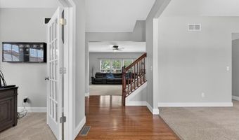 688 Stoney Creek Ln, Ballwin, MO 63021
