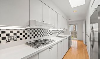 1019 Young Pl, Ann Arbor, MI 48105