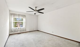 875 N Tamarac Blvd, Addison, IL 60101
