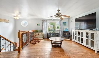 47 Allston Ave, Middletown, RI 02842