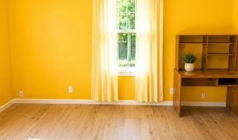 413 Reis Rd, Ballwin, MO 63021