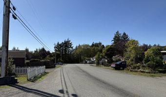 16391 HIGHWAY 101 5, Brookings, OR 97415