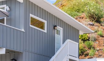 621 Beach Dr, Aptos, CA 95003