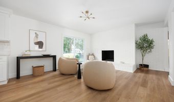 6174 Sunny Vale Dr, Columbus, OH 43228