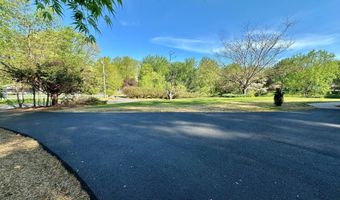 17821 POND Rd, Ashton, MD 20861