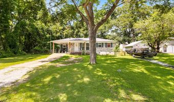 2832 Lakeside Dr, Benton, AR 72019