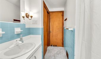 140 Haussauer Rd, Amherst, NY 14068