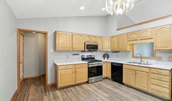 1303 Virginia Ln, Auburn, IN 46706