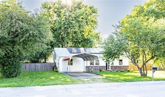 1000 Tater Black Rd, Bentonville, AR 72712