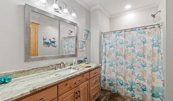 5004 Oak St, Bay St. Louis, MS 39520