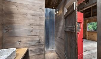290 Leighton Rd, Augusta, ME 04330