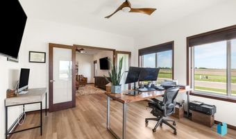 1528 W Autumn Cir, Brandon, SD 57005