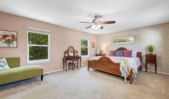 108 Tara Ridge Ct, Ballwin, MO 63021