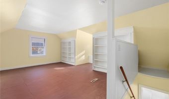 2 Preserved Arnold Ct, Lincoln, RI 02865