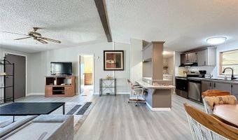 13426 PALM Dr, Astatula, FL 34705