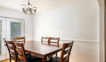 105 Lincoln Hts, Alum Creek, WV 25003