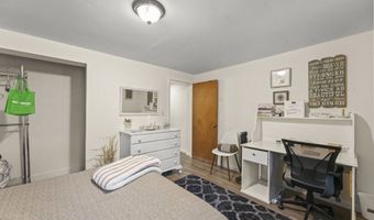 27 Adams Rd, Bloomfield, CT 06002