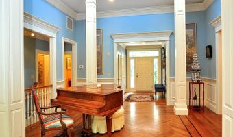 2 Schuyler Ln 2, Bloomfield, CT 06002