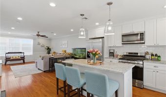25 Graniteville Rd, Burrillville, RI 02830