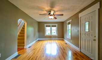 37 Euclid Dr, Athens, OH 45701