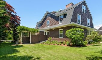 84 Rodman St, Narragansett, RI 02882