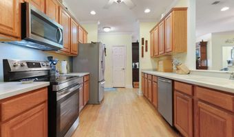 210 Henley Pl, Bay St. Louis, MS 39520