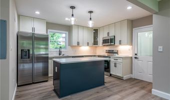 5961 JOHN St, Austell, GA 30106