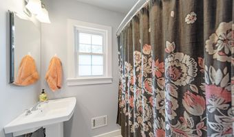 179 Azalea Ave, Bamberg, SC 29003