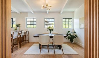 114 Kaelepulu Dr, Kailua, HI 96734